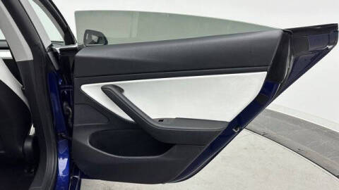 2020 Tesla Model 3 Standard Range