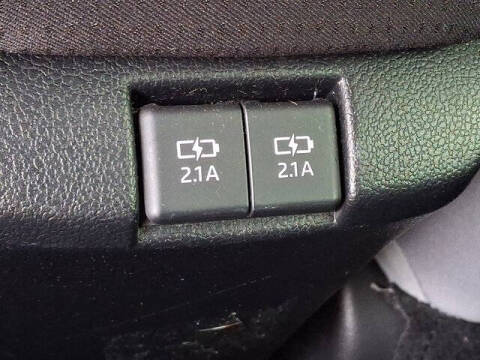 2019 Toyota Prius LE AWD-e