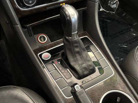 2015 Volkswagen Passat 2.0L TDI SEL Premium