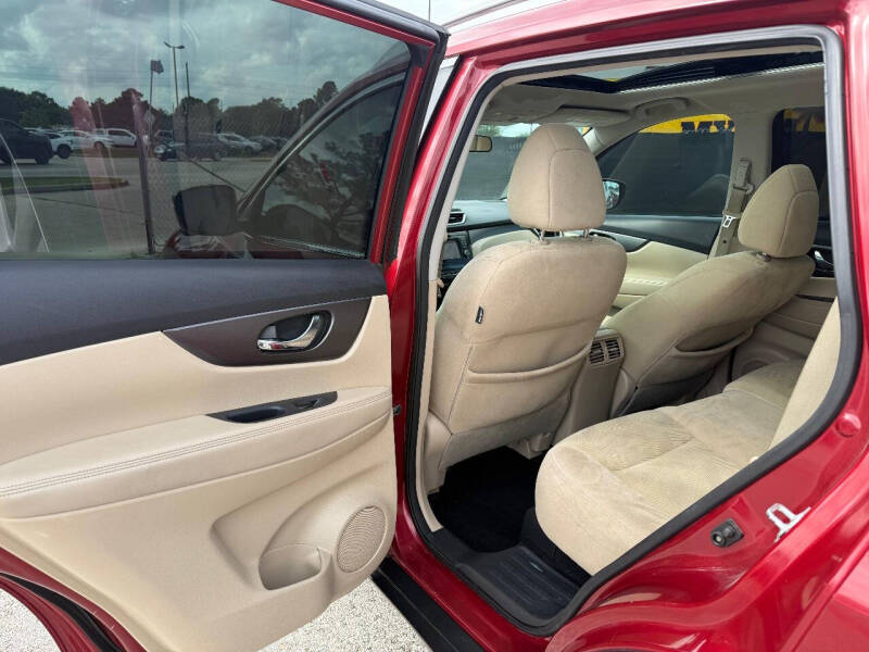 2016 Nissan Rogue SV