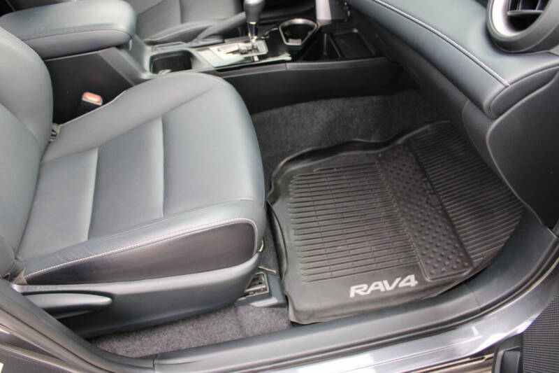 2018 Toyota RAV4 Hybrid Limited