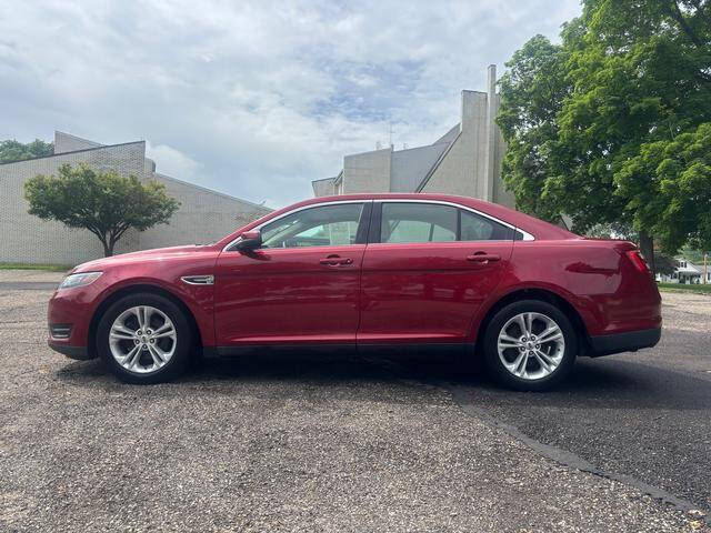 2017 Ford Taurus SEL