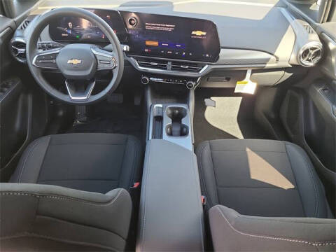 2026 Chevrolet Equinox EV LT 1