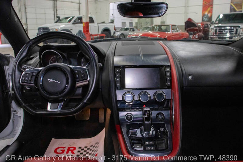 2018 Jaguar F-TYPE R-Dynamic