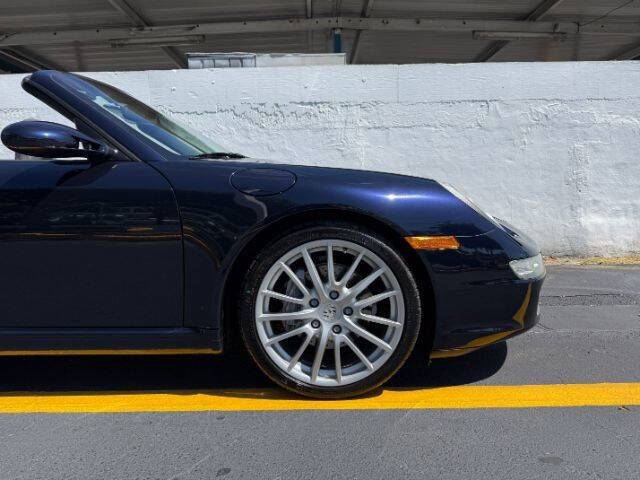 2005 Porsche 911 Carrera
