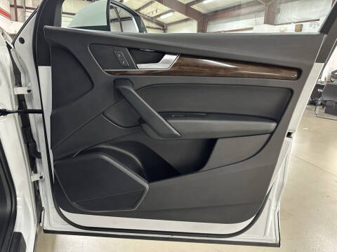 2019 Audi Q5 quattro Premium 45 TFSI