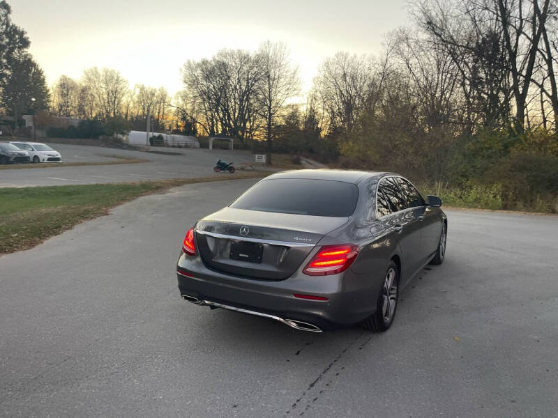 2018 Mercedes-Benz E-Class E300 photo 10