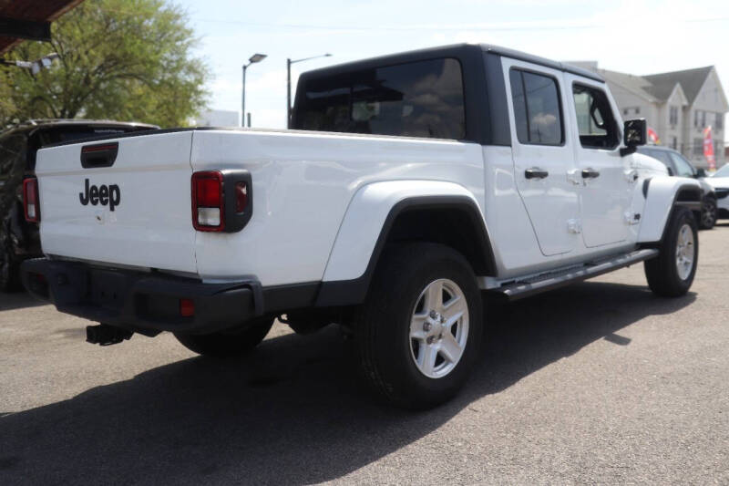 2023 Jeep Gladiator Sport S
