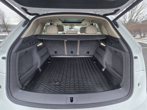 2018 Audi Q5 2.0T quattro Premium Plus