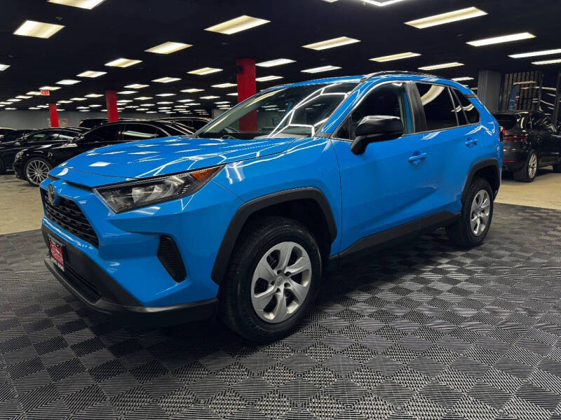 2020 Toyota RAV4 LE
