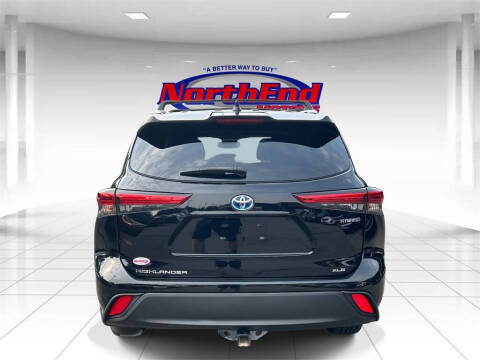 2022 Toyota Highlander Hybrid XLE
