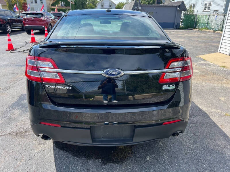 2016 Ford Taurus SHO