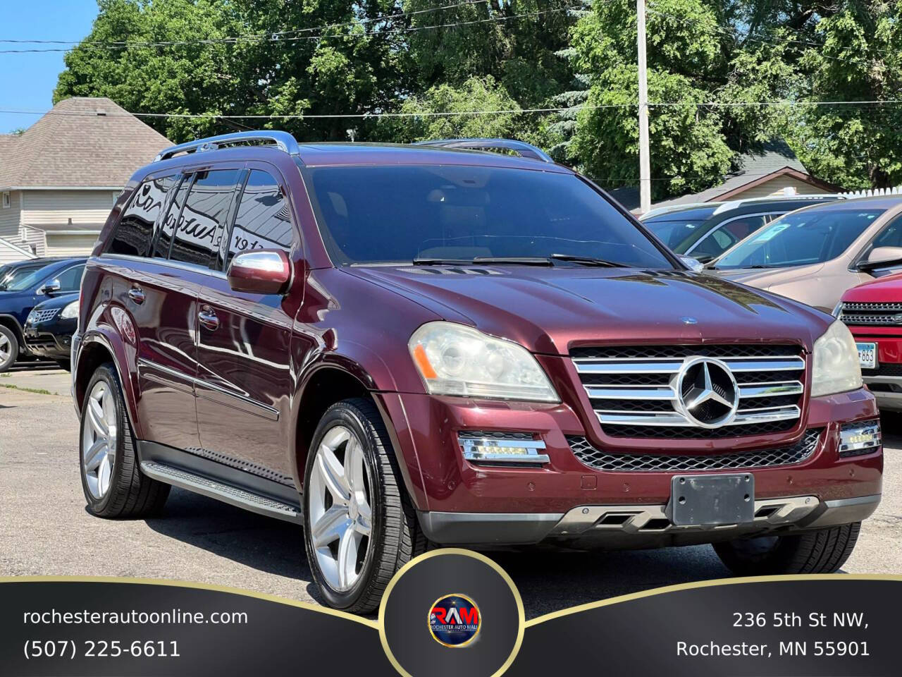 Dk. Red 2010 Mercedes-Benz GL-Class GL 550 4MATIC AWD GL 550 4MATIC 4dr SUV 1