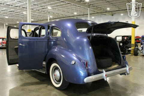 1939 Packard Six