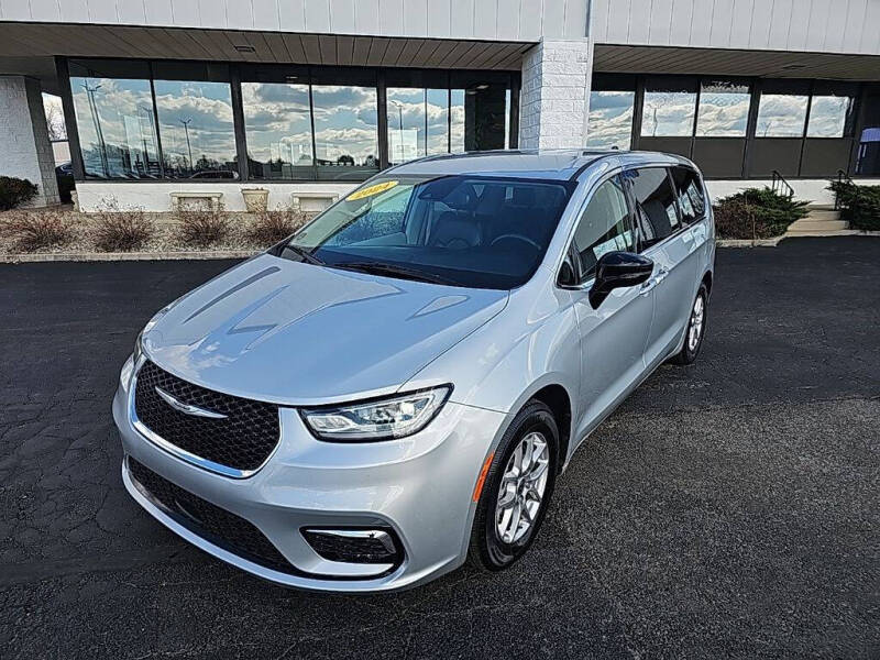 2024 Chrysler Pacifica Touring L