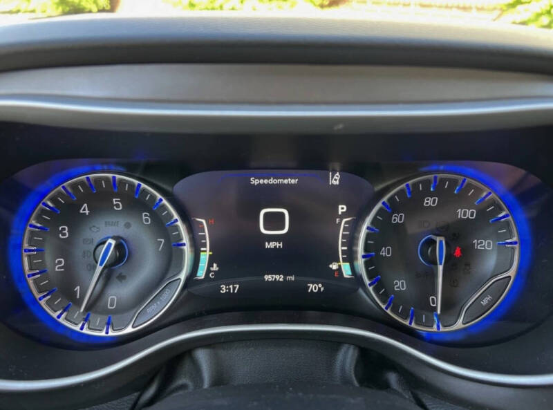 2022 Chrysler Pacifica Touring L