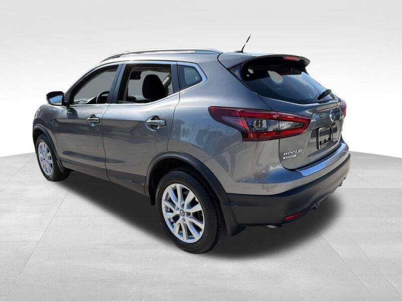2022 Nissan Rogue Sport SV