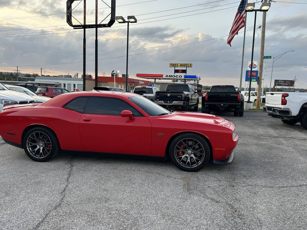 View vehicle photo 6