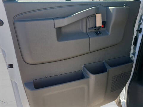 2025 Chevrolet Express 2500