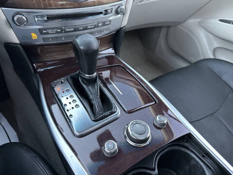 2011 Infiniti M37 x