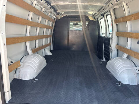2024 GMC Savana 2500