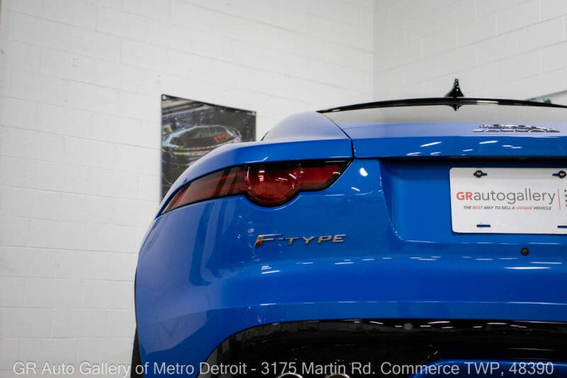 2020 Jaguar F-TYPE R