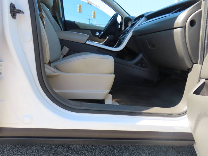 2014 Ford Edge SE