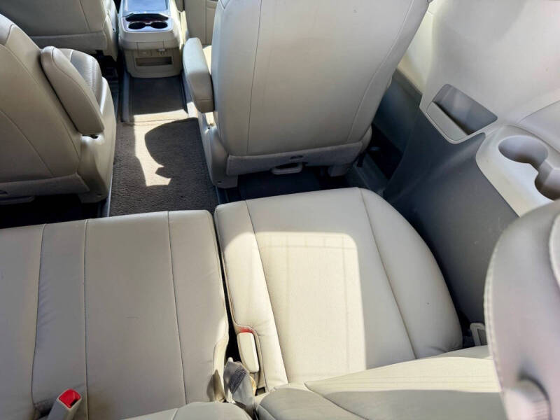2013 Toyota Sienna Limited 7-Passenger