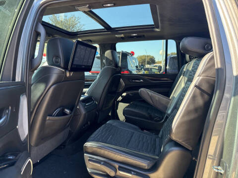 2021 Cadillac Escalade ESV Sport Platinum