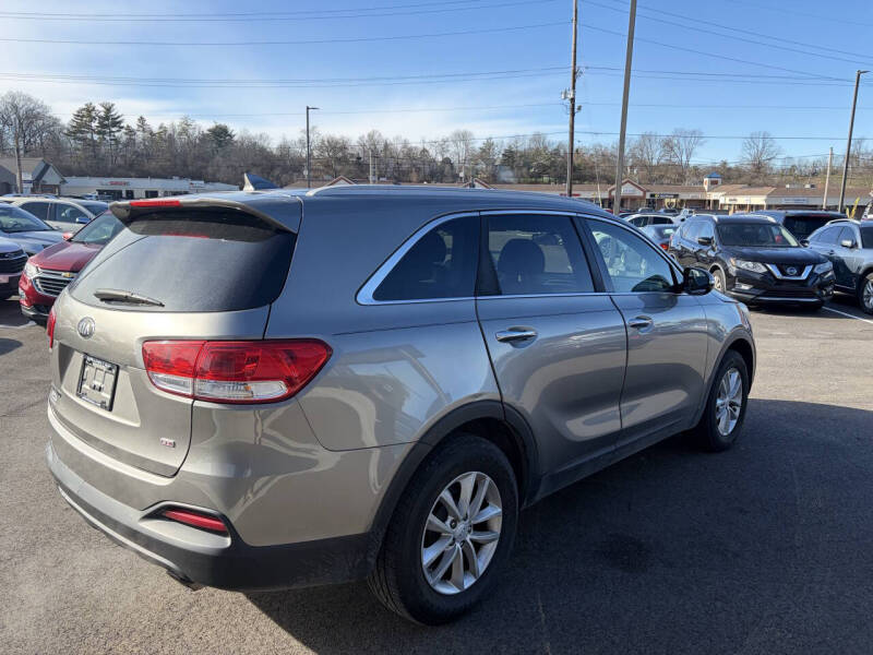 2018 Kia Sorento LX