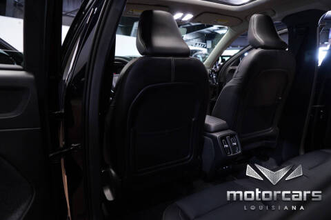 2024 Volvo XC40 B5 Plus Dark Theme