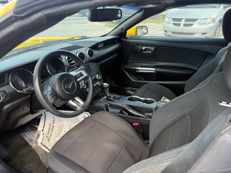 2016 Ford Mustang V6