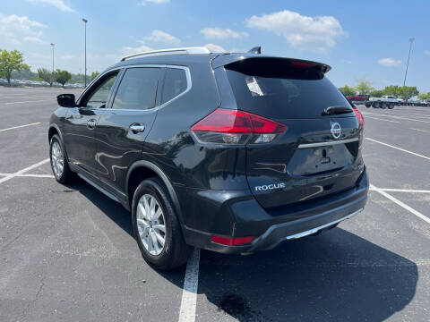 2018 Nissan Rogue SV