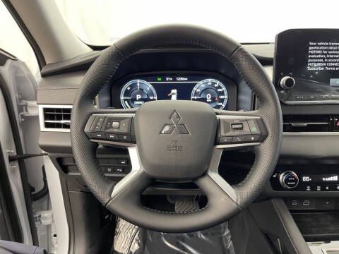 2025 Mitsubishi Outlander PHEV SE