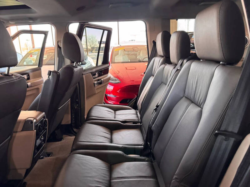 2016 Land Rover LR4 HSE LUX