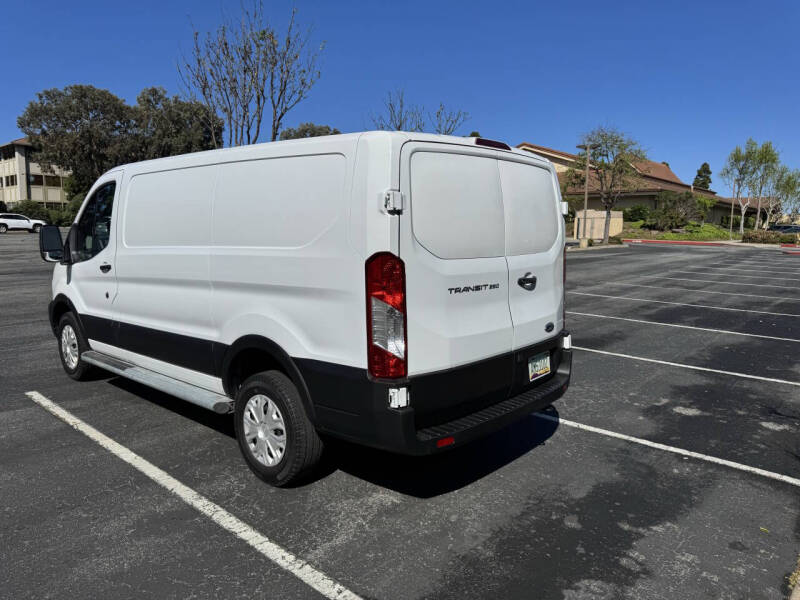 2024 Ford Transit 250