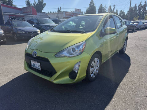 2015 Toyota Prius c Two
