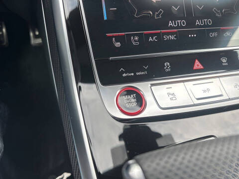 2025 Audi RS Q8 performance 4.0T quattro