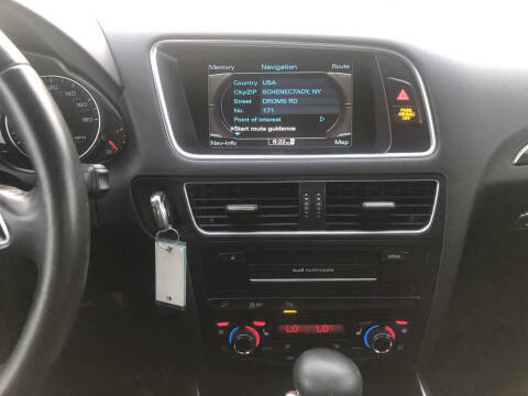 2012 Audi Q5 3.2 quattro Premium Plus