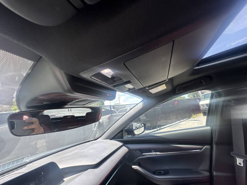 2025 Mazda Mazda3 Hatchback 2.5 S Carbon Edition