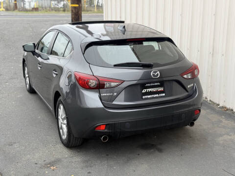 2014 Mazda MAZDA3 i Grand Touring