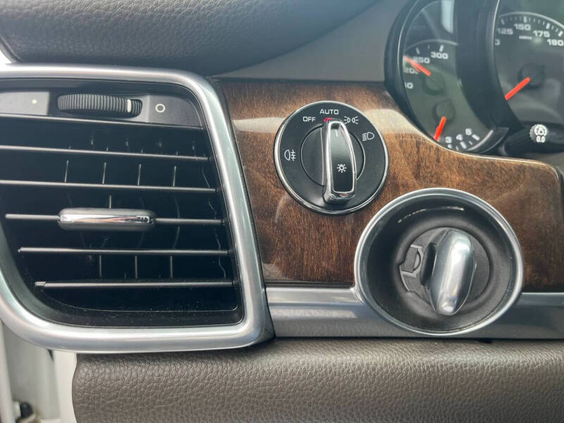 2015 Porsche Panamera