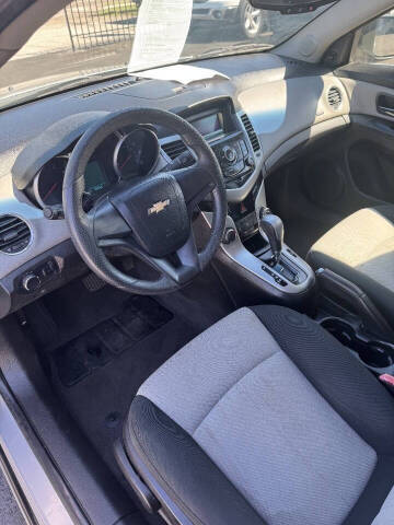 2011 Chevrolet Cruze LS
