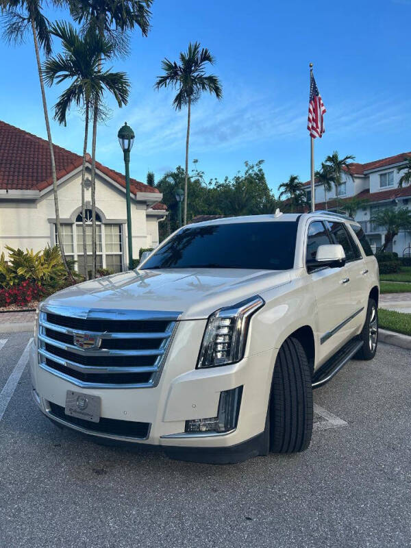 2015 Cadillac Escalade Luxury's photo