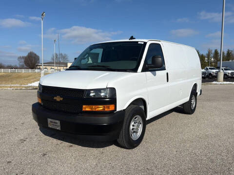 2025 Chevrolet Express 2500