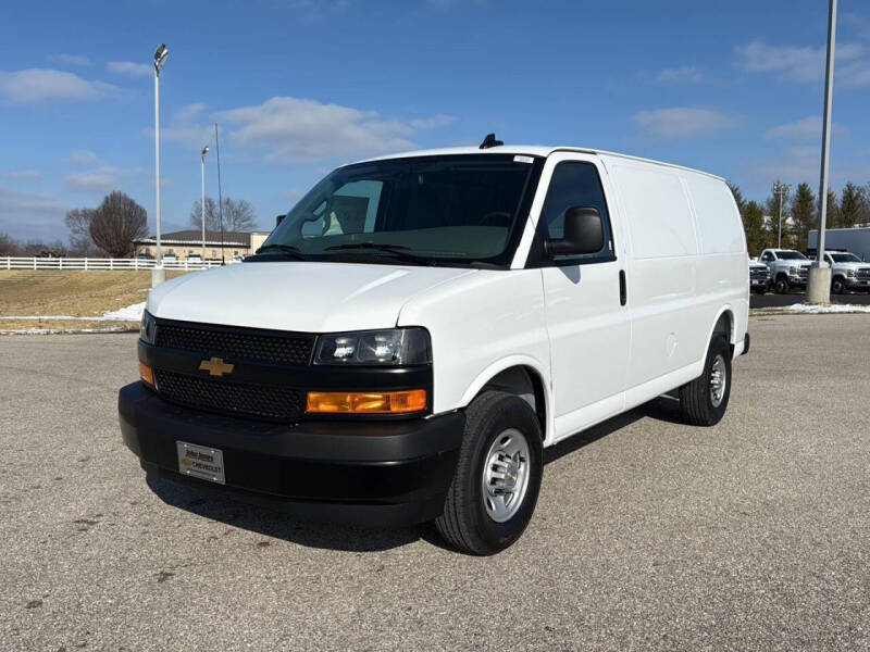 2025 Chevrolet Express 2500