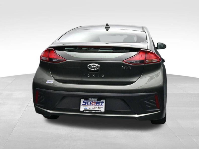 2022 Hyundai Ioniq Hybrid SE