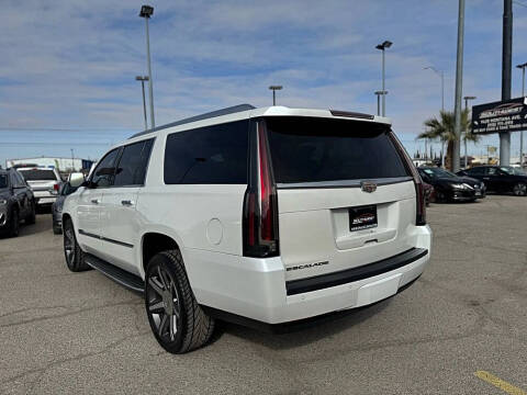 2016 Cadillac Escalade ESV Luxury Collection