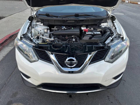 2015 Nissan Rogue SV