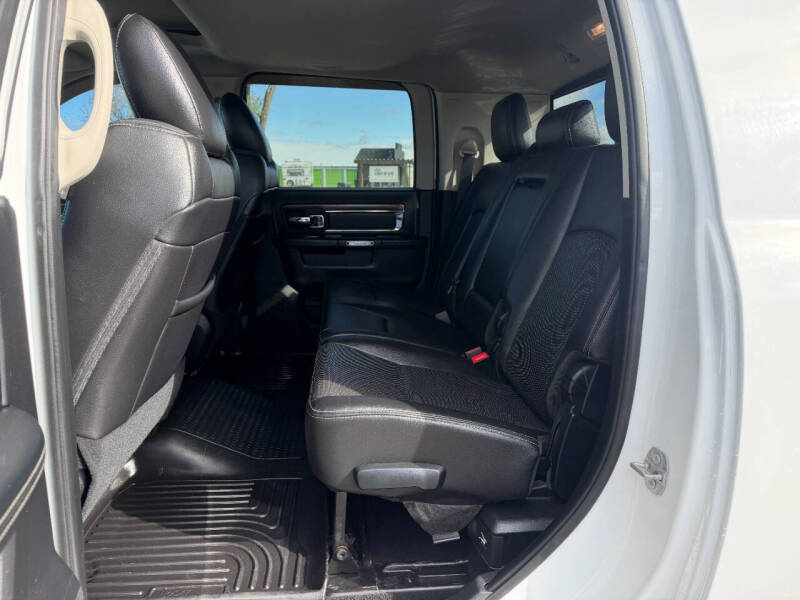 2016 RAM 3500 Laramie